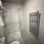 Martins Lane Pensionat 3*