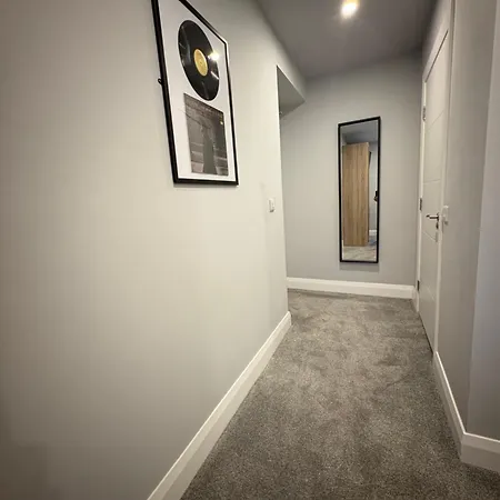 Martins Lane 3* مولينجار